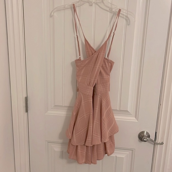 Saints and Secrets women’s M BLUSH COLOR ruffles and‎ shorts Romper NWT. Belted - Picture 3 of 14
